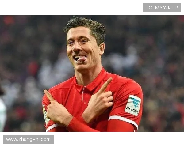 莱万创巴萨生涯收入新高！税后 1600 万欧元 + 双冠奖金成巅峰赛季